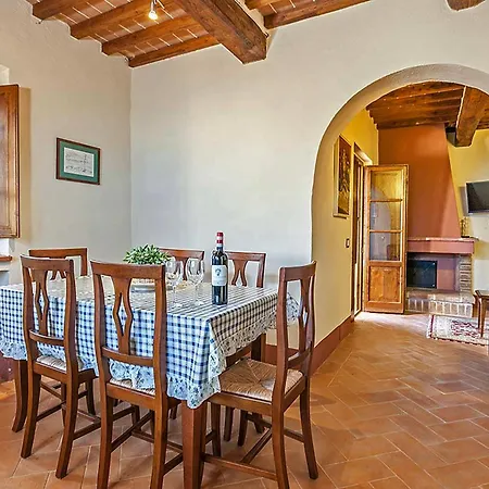 Fratta Apartment